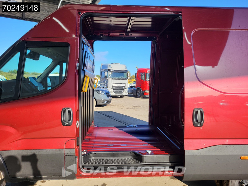 Iveco Daily 35C21 2025 model! 210PK 2x Schuifdeur Dubbellucht LED ACC 3.5t trekhaak Navi L2H2 12m3 Airco Trekhaak - Panel van: picture 3 Iveco Daily 35C21 2025 model! 210PK 2x Schuifdeur Dubbellucht LED ACC 3.5t trekhaak Navi L2H2 12m3 Airco Trekhaak - Panel van: picture 3