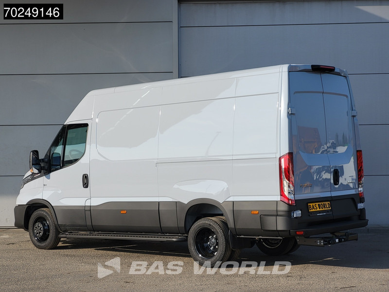 Iveco Daily 35C21 210PK Automaat L2H2 Dubbellucht LED Black Edition Special color ACC 3.5t trekhaak Navi L2H2 12m3 Airco Trekhaak - Panel van: picture 2 Iveco Daily 35C21 210PK Automaat L2H2 Dubbellucht LED Black Edition Special color ACC 3.5t trekhaak Navi L2H2 12m3 Airco Trekhaak - Panel van: picture 2