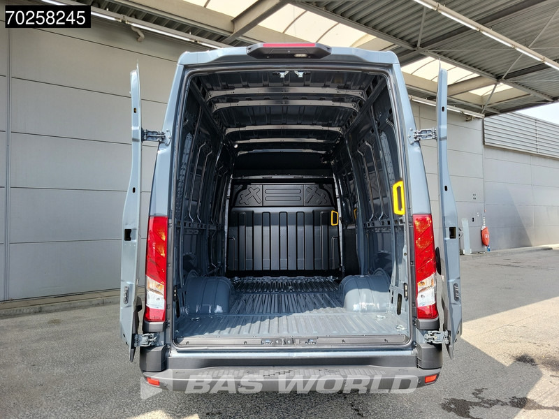 Iveco Daily 35C21 3.0L Automaat Black Edition 2025model L2H2 ACC Camera Parkeersensoren LED CarPlay Dubbellucht L2 12m3 Airco - Panel van: picture 3 Iveco Daily 35C21 3.0L Automaat Black Edition 2025model L2H2 ACC Camera Parkeersensoren LED CarPlay Dubbellucht L2 12m3 Airco - Panel van: picture 3