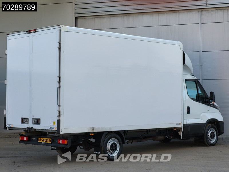 Box van Iveco Daily 35S16 Automaat Bakwagen Achterdeuren 160PK Airco Camera Euro6 Meubelbak Koffer 21m3 Airco: picture 6 Box van Iveco Daily 35S16 Automaat Bakwagen Achterdeuren 160PK Airco Camera Euro6 Meubelbak Koffer 21m3 Airco: picture 6