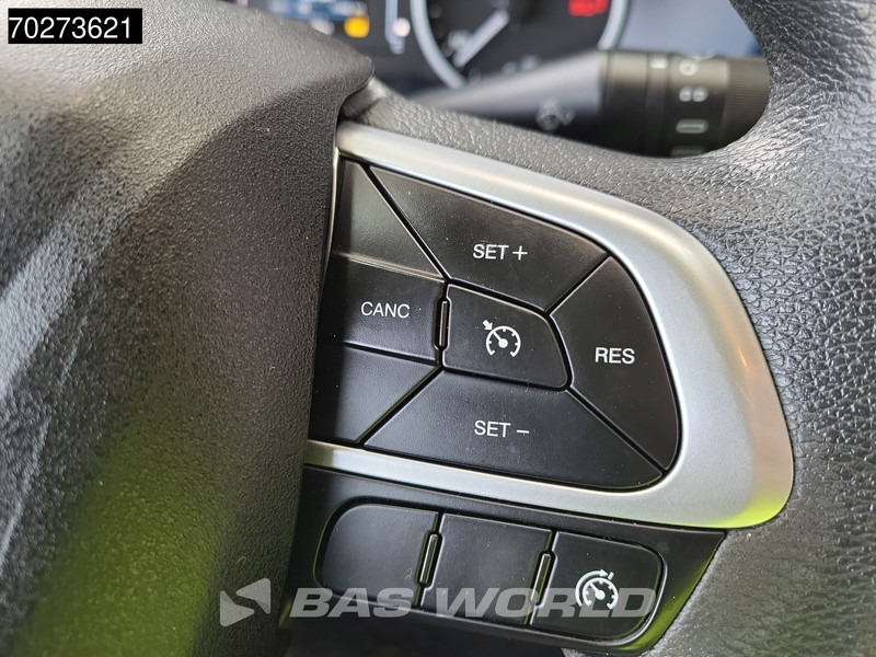 Panel van Iveco Daily 35S16 Automaat L2H2 Ramp 3,5t Trekhaak Camera Airco Cruise L2 12m3 Airco Trekhaak Cruise control: picture 18