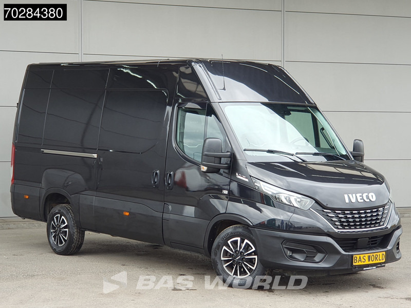Iveco Daily 35S18 3.0L Automaat ACC Navi LED 3,5t Trekgewicht Airco Camera Parkeersensoren L2 12m3 Airco - Panel van: picture 3 Iveco Daily 35S18 3.0L Automaat ACC Navi LED 3,5t Trekgewicht Airco Camera Parkeersensoren L2 12m3 Airco - Panel van: picture 3