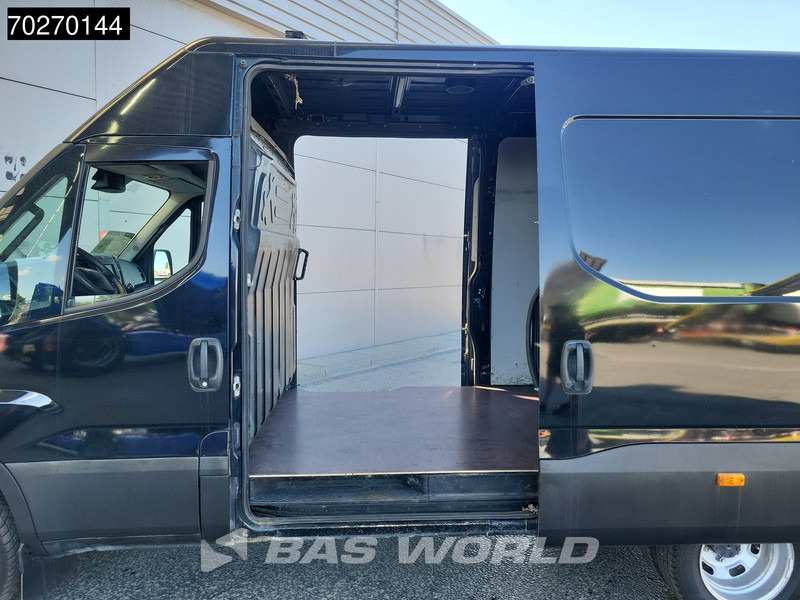 Iveco Daily 50C18 3.0L 180PK Dubbellucht 2x Schuifdeur L2H2 Euro6 Camera Airco Cruise L2 12m3 Airco Cruise control - Panel van: picture 3 Iveco Daily 50C18 3.0L 180PK Dubbellucht 2x Schuifdeur L2H2 Euro6 Camera Airco Cruise L2 12m3 Airco Cruise control - Panel van: picture 3