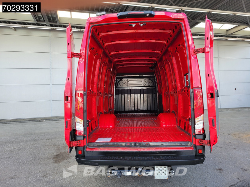 Iveco Daily 50C18 3.0L Automaat Dubbellucht L3H2 180PK 3,5t Trekhaak LED Navi Airco Cruise Camera 5tons Euro6 L4H2 16m3 Airco Trekhaak Cruis - Panel van: picture 3 Iveco Daily 50C18 3.0L Automaat Dubbellucht L3H2 180PK 3,5t Trekhaak LED Navi Airco Cruise Camera 5tons Euro6 L4H2 16m3 Airco Trekhaak Cruis - Panel van: picture 3
