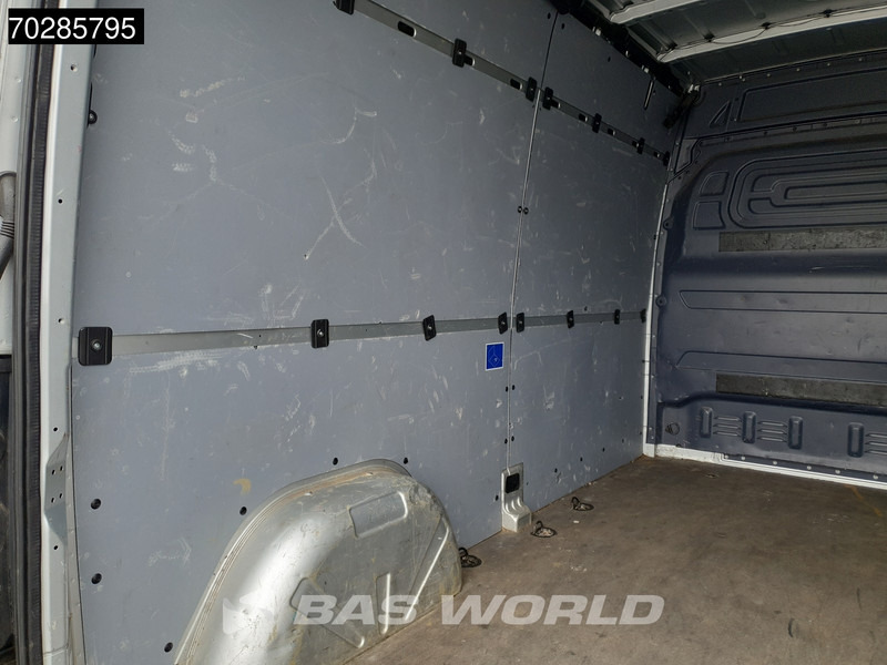 Mercedes-Benz Sprinter 214 CDI Automaat L2H2 Airco Cruise Camera Parkeersensoren MBUX Euro6 L2 12m3 Airco Cruise control - Small van: picture 5 Mercedes-Benz Sprinter 214 CDI Automaat L2H2 Airco Cruise Camera Parkeersensoren MBUX Euro6 L2 12m3 Airco Cruise control - Small van: picture 5