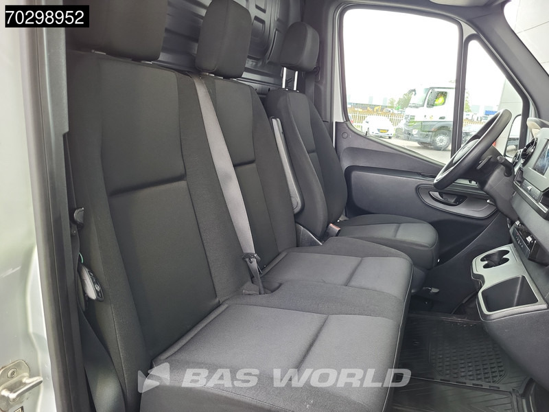 Small van Mercedes-Benz Sprinter 315 CDI Automaat L2H2 150PK Airco Camera Parkeersensoren MBUX CarPlay Euro6 L2 12m3 Airco: picture 12