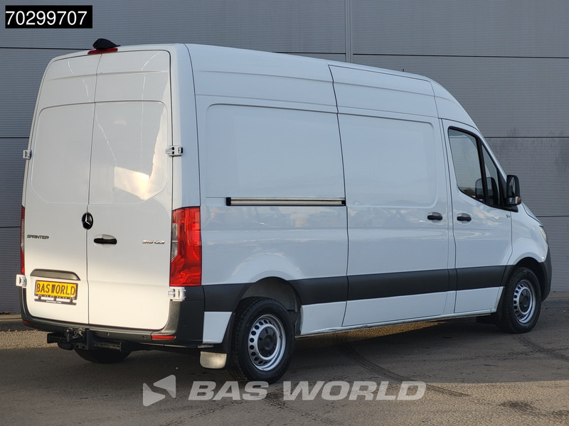 Mercedes-Benz Sprinter 315 CDI Automaat L2H2 Trekhaak ACC Airco Camera Parkeersensoren MBUX CarPlay Euro6 L2 Airco Trekhaak - Panel van: picture 5 Mercedes-Benz Sprinter 315 CDI Automaat L2H2 Trekhaak ACC Airco Camera Parkeersensoren MBUX CarPlay Euro6 L2 Airco Trekhaak - Panel van: picture 5