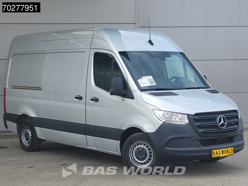 Mercedes-Benz Sprinter 315 CDI Automaat RWD L2H2 Airco Camera MBUX L2 10m3 Airco - Small van: picture 3 Mercedes-Benz Sprinter 315 CDI Automaat RWD L2H2 Airco Camera MBUX L2 10m3 Airco - Small van: picture 3