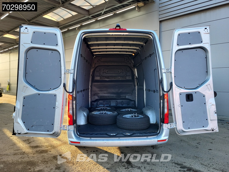 Mercedes-Benz Sprinter 315 CDI Special Edition Automaat L2H2 150PK Airco Cruise Camera Parkeersensoren MBUX CarPlay Velgen Euro6 L2 12m3 Airco - Small van: picture 3 Mercedes-Benz Sprinter 315 CDI Special Edition Automaat L2H2 150PK Airco Cruise Camera Parkeersensoren MBUX CarPlay Velgen Euro6 L2 12m3 Airco - Small van: picture 3