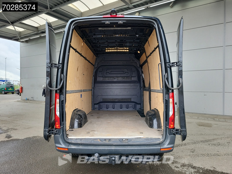 Mercedes-Benz Sprinter 317 CDI Automaat 3,5t Trekhaak L2H2 170PK Airco Camera MBUX Euro6 L2 12m3 Airco Trekhaak - Panel van: picture 3 Mercedes-Benz Sprinter 317 CDI Automaat 3,5t Trekhaak L2H2 170PK Airco Camera MBUX Euro6 L2 12m3 Airco Trekhaak - Panel van: picture 3