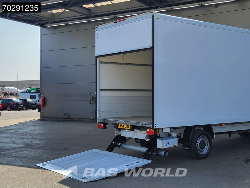 Mercedes-Benz Sprinter 317 CDI Automaat Bakwagen Laadklep Camera Airco Koffer Meubelbak 21m3 Airco - Box van: picture 5 Mercedes-Benz Sprinter 317 CDI Automaat Bakwagen Laadklep Camera Airco Koffer Meubelbak 21m3 Airco - Box van: picture 5