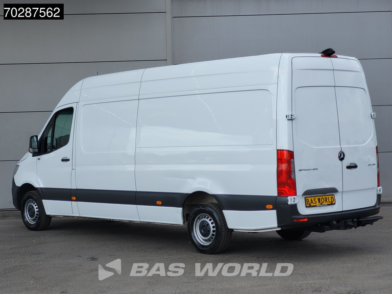 Mercedes-Benz Sprinter 317 CDI Automaat L3H2 3500KG 170PK Airco Cruise Camera Parkeersensoren MBUX CarPlay Euro6 L3 16m3 Airco Trekhaak - Panel van: picture 2 Mercedes-Benz Sprinter 317 CDI Automaat L3H2 3500KG 170PK Airco Cruise Camera Parkeersensoren MBUX CarPlay Euro6 L3 16m3 Airco Trekhaak - Panel van: picture 2