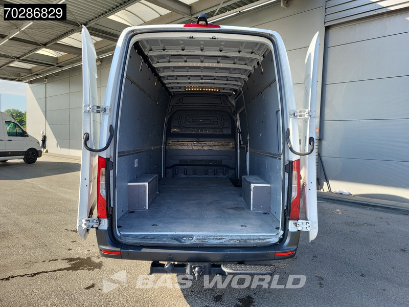 Mercedes-Benz Sprinter 317 CDI Automaat L3H2 3500KG Trekhaak 170PK Airco Camera Parkeersensoren MBUX CarPlay Euro6 L3 16m3 Airco Trekhaak - Panel van: picture 3 Mercedes-Benz Sprinter 317 CDI Automaat L3H2 3500KG Trekhaak 170PK Airco Camera Parkeersensoren MBUX CarPlay Euro6 L3 16m3 Airco Trekhaak - Panel van: picture 3