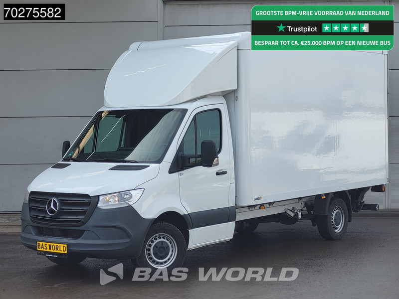 Mercedes-Benz Sprinter 317 CDI Bakwagen Automaat Laadklep Camera Meubelbak Koffer LBW 20m3 Airco - Box van: picture 1 Mercedes-Benz Sprinter 317 CDI Bakwagen Automaat Laadklep Camera Meubelbak Koffer LBW 20m3 Airco - Box van: picture 1