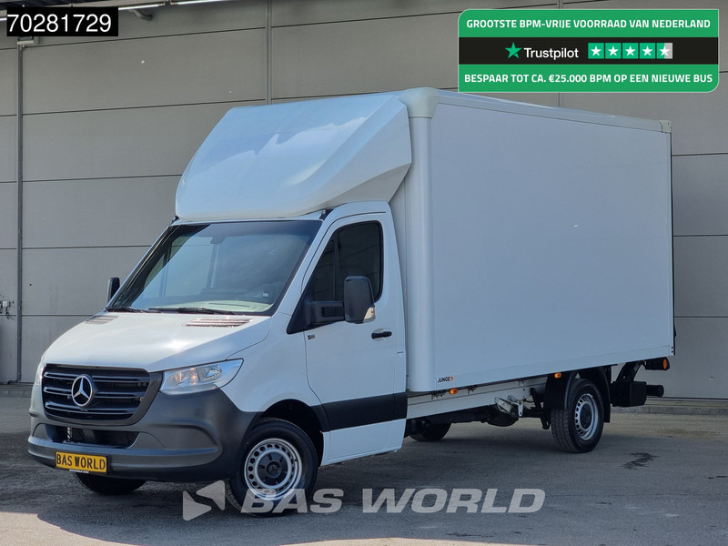Mercedes-Benz Sprinter 317 CDI Bakwagen Automaat Laadklep Camera Meubelbak Koffer LBW 21m3 Airco - Box van: picture 1 Mercedes-Benz Sprinter 317 CDI Bakwagen Automaat Laadklep Camera Meubelbak Koffer LBW 21m3 Airco - Box van: picture 1