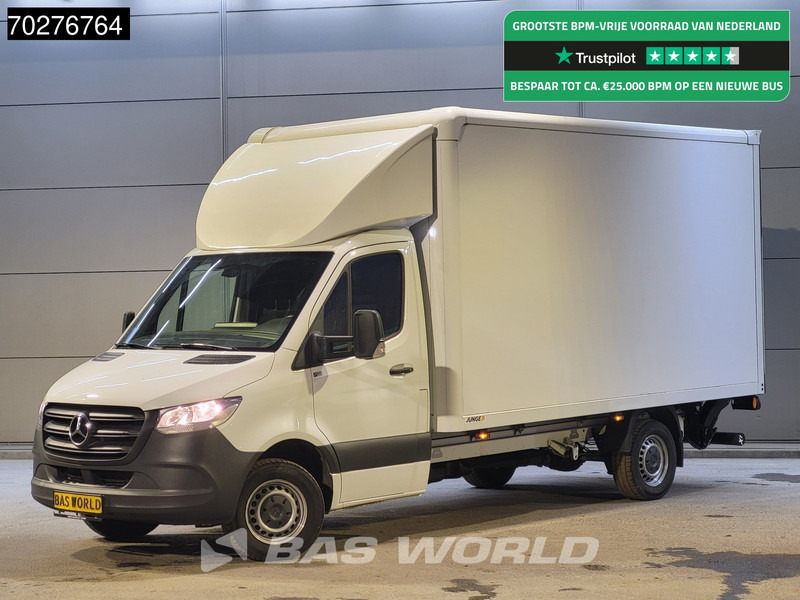 Mercedes-Benz Sprinter 317 CDI Bakwagen Automaat Laadklep Camera Meubelbak Koffer LBW Airco - Box van: picture 1 Mercedes-Benz Sprinter 317 CDI Bakwagen Automaat Laadklep Camera Meubelbak Koffer LBW Airco - Box van: picture 1