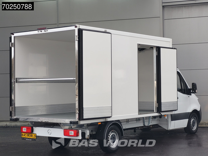Mercedes-Benz Sprinter 317 CDI Koelwagen Thermo King V-300max 230V stekker Bakwagen Koel Kühlwagen 16m3 Airco Cruise control - Refrigerated van: picture 5 Mercedes-Benz Sprinter 317 CDI Koelwagen Thermo King V-300max 230V stekker Bakwagen Koel Kühlwagen 16m3 Airco Cruise control - Refrigerated van: picture 5