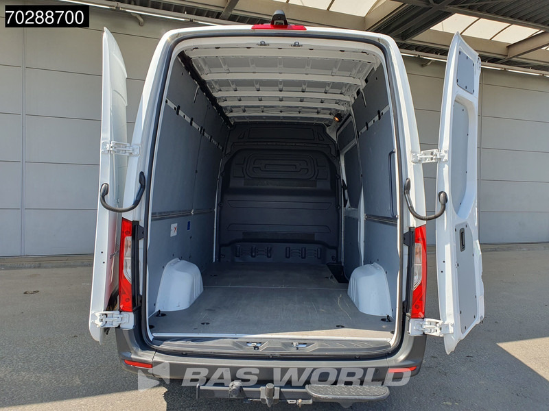Mercedes-Benz Sprinter 319 CDI COMING SOON! Automaat L2H2 190PK Trekhaak Airco Camera Parkeersensoren Euro6 L2 12m3 Airco Trekhaak - Panel van: picture 3 Mercedes-Benz Sprinter 319 CDI COMING SOON! Automaat L2H2 190PK Trekhaak Airco Camera Parkeersensoren Euro6 L2 12m3 Airco Trekhaak - Panel van: picture 3