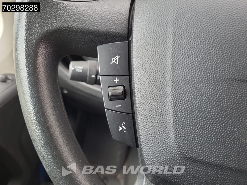 Small van Peugeot Boxer 120pk L2H2 Airco Cruise Parkeersensoren APK 06-2026 Euro6 L2 Airco Cruise control: picture 16 Small van Peugeot Boxer 120pk L2H2 Airco Cruise Parkeersensoren APK 06-2026 Euro6 L2 Airco Cruise control: picture 16