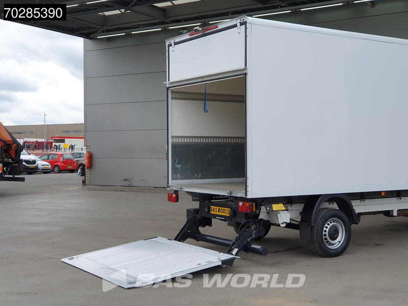 Volkswagen Crafter 177pk Automaat Laadklep Bakwagen Airco Camera Meubelbak Koffer 20m3 Airco - Box van: picture 3 Volkswagen Crafter 177pk Automaat Laadklep Bakwagen Airco Camera Meubelbak Koffer 20m3 Airco - Box van: picture 3