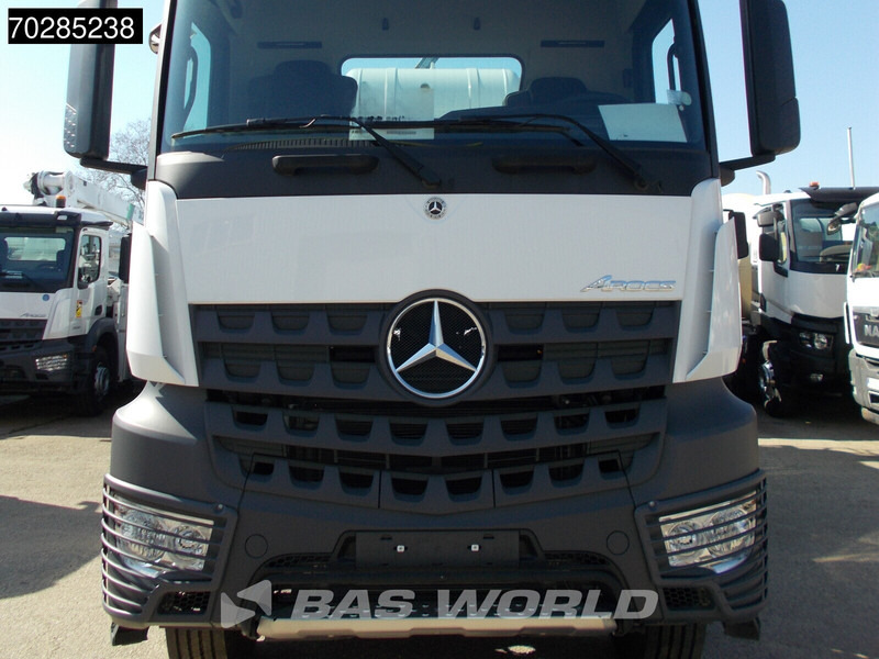Mercedes-Benz Arocs 4145 8X4 10m3 Schwing Stetter mixer Manual Steelsuspension Euro 3 - Concrete mixer truck: picture 5 Mercedes-Benz Arocs 4145 8X4 10m3 Schwing Stetter mixer Manual Steelsuspension Euro 3 - Concrete mixer truck: picture 5