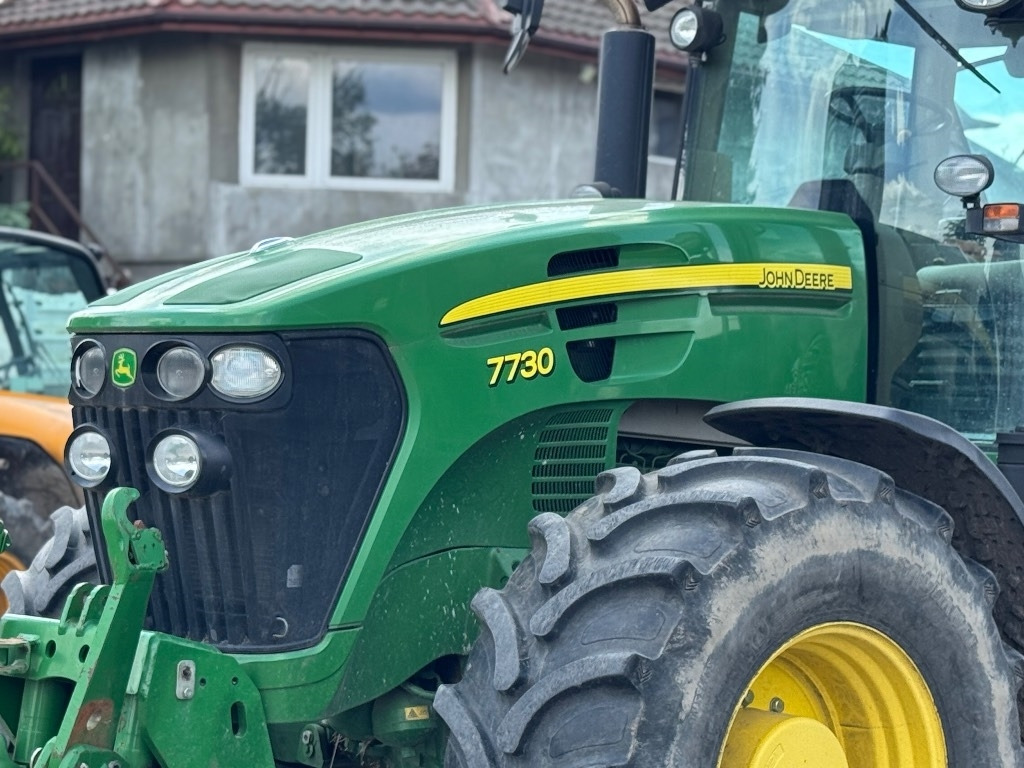 John Deere 7730 AQ - Farm tractor: picture 3 John Deere 7730 AQ - Farm tractor: picture 3