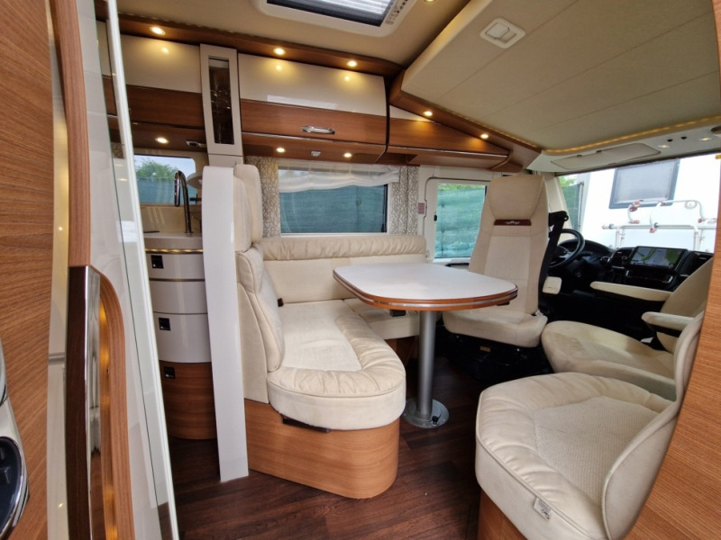 Carthago Chic C Line I 4.9 LE/L - Integrated motorhome: picture 3 Carthago Chic C Line I 4.9 LE/L - Integrated motorhome: picture 3