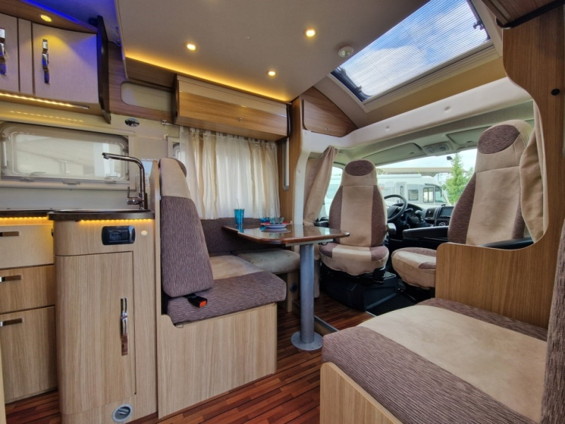 Elnagh T Loft 581 - Semi-integrated motorhome: picture 4 Elnagh T Loft 581 - Semi-integrated motorhome: picture 4