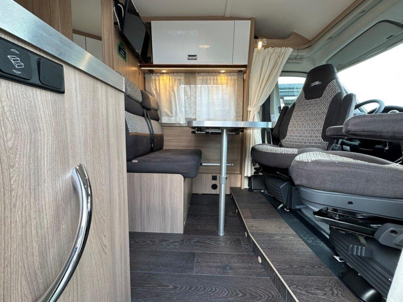 Laika Compact 9 - Semi-integrated motorhome: picture 5 Laika Compact 9 - Semi-integrated motorhome: picture 5