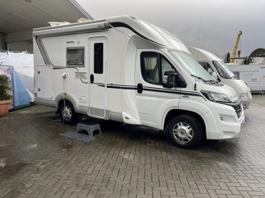 Semi-integrated motorhome Laika Ecovip 300: picture 1