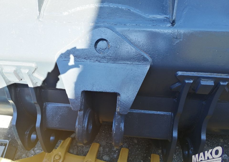 Łyżka 330cm do ładowarki 9m³ - Attachment for Construction machinery: picture 4 Łyżka 330cm do ładowarki 9m³ - Attachment for Construction machinery: picture 4
