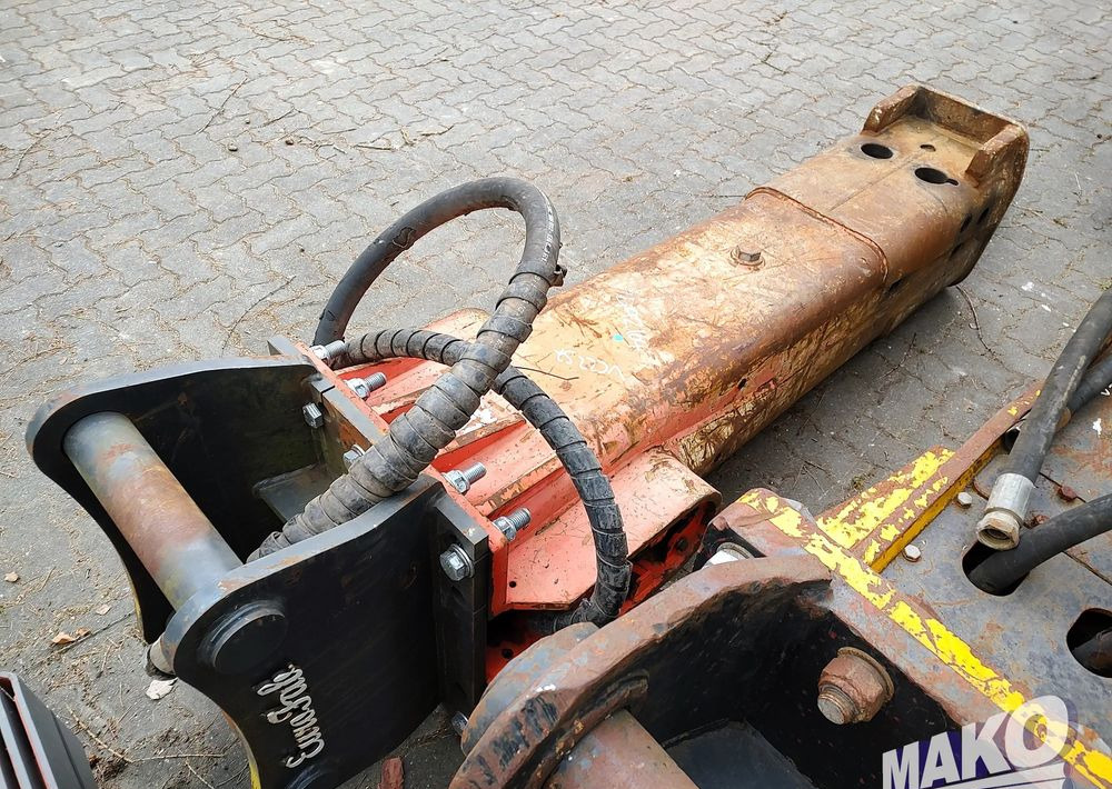 Młot hydrauliczny Rammer E68 1750kg do koparki - Attachment for Construction machinery: picture 3 Młot hydrauliczny Rammer E68 1750kg do koparki - Attachment for Construction machinery: picture 3