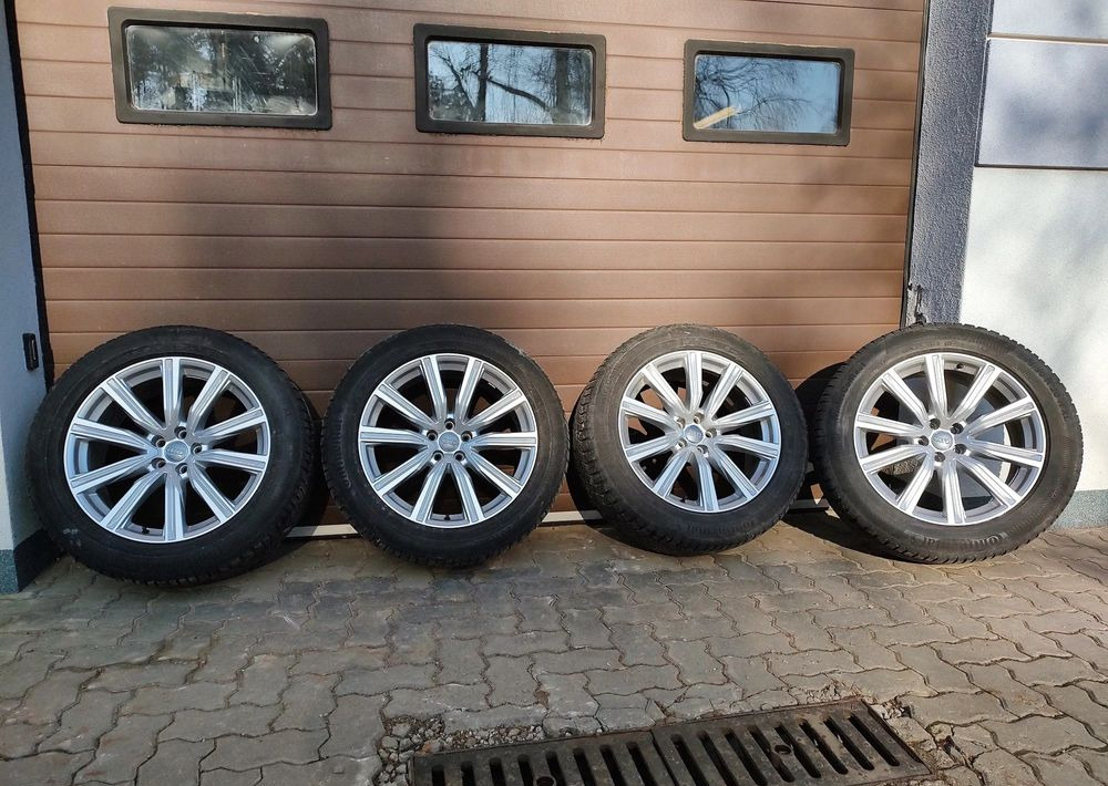 Koła felgi aluminiowe Audi Q8 SQ8 z oponami zimowymi Continental WinterContact TS850P 265/50 R20 H XL - Wheel and tire package: picture 1 Koła felgi aluminiowe Audi Q8 SQ8 z oponami zimowymi Continental WinterContact TS850P 265/50 R20 H XL - Wheel and tire package: picture 1