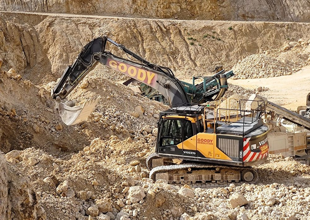 Volvo EC 250 EL - Crawler excavator: picture 1 Volvo EC 250 EL - Crawler excavator: picture 1