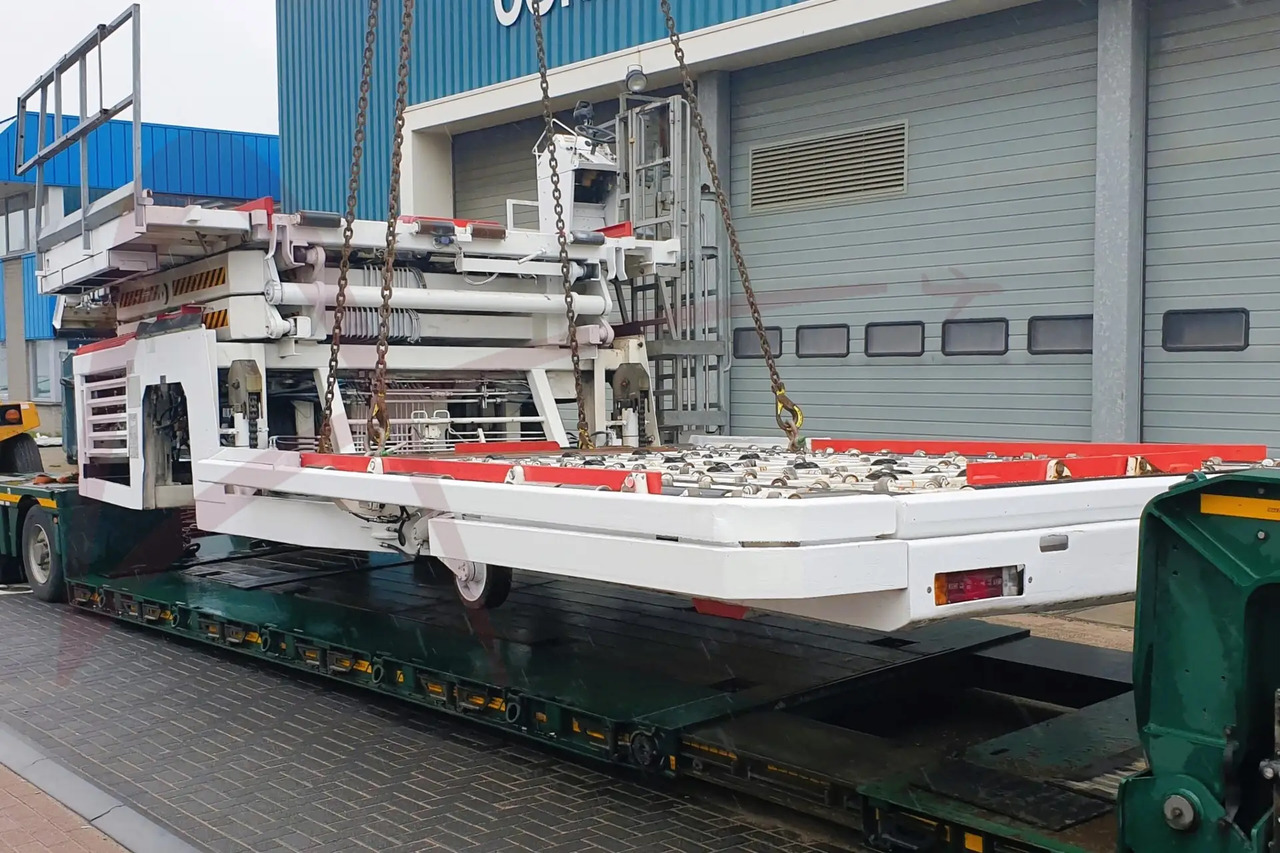 AIR MARREL LAM7000 DP/MDL8 - Aircraft cargo loader: picture 3 AIR MARREL LAM7000 DP/MDL8 - Aircraft cargo loader: picture 3