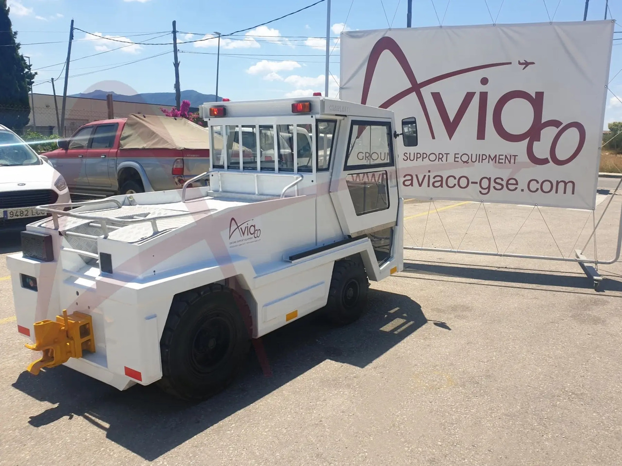 CHARLATTE T135 AC - Baggage tractor: picture 1 CHARLATTE T135 AC - Baggage tractor: picture 1