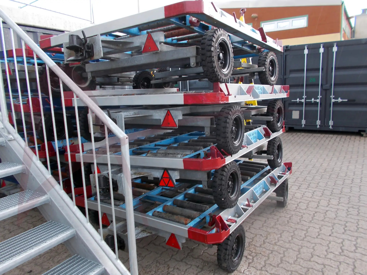 LOMMA CTA 1.8 - Ground support equipment: picture 1 LOMMA CTA 1.8 - Ground support equipment: picture 1