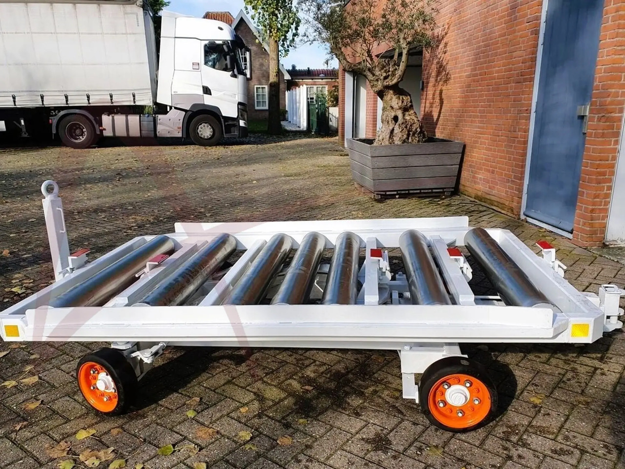 YUMBO CPR - Ground support equipment: picture 3 YUMBO CPR - Ground support equipment: picture 3