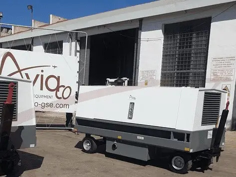 HITZINGER 100MDI1 - Ground power unit: picture 1 HITZINGER 100MDI1 - Ground power unit: picture 1