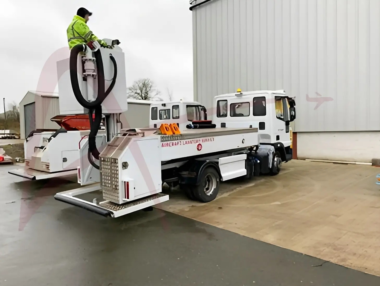 MALLAGHAN TSU3000 - Lavatory service truck: picture 2 MALLAGHAN TSU3000 - Lavatory service truck: picture 2