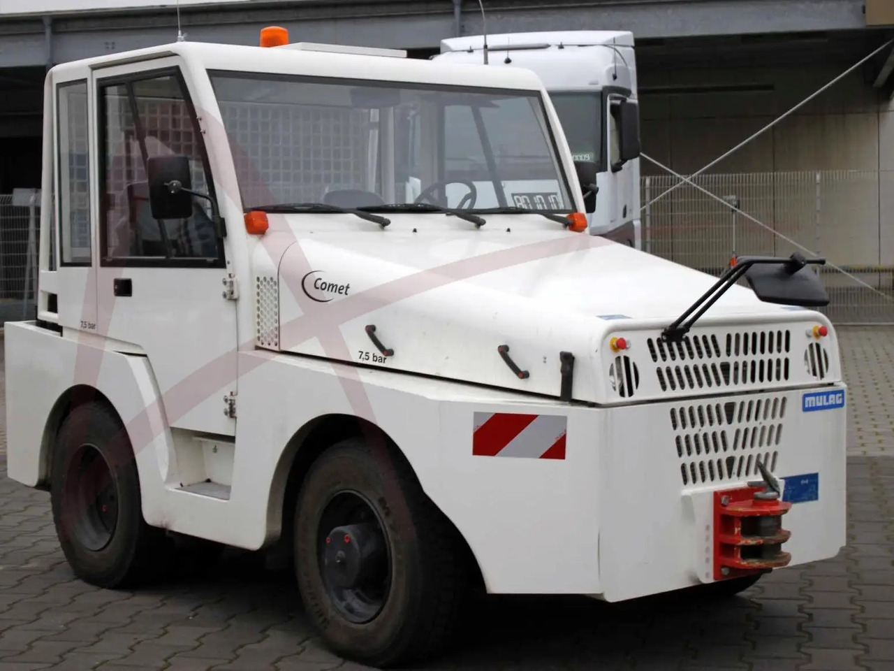 MULAG COMET 12A - Pushback tractor: picture 1 MULAG COMET 12A - Pushback tractor: picture 1