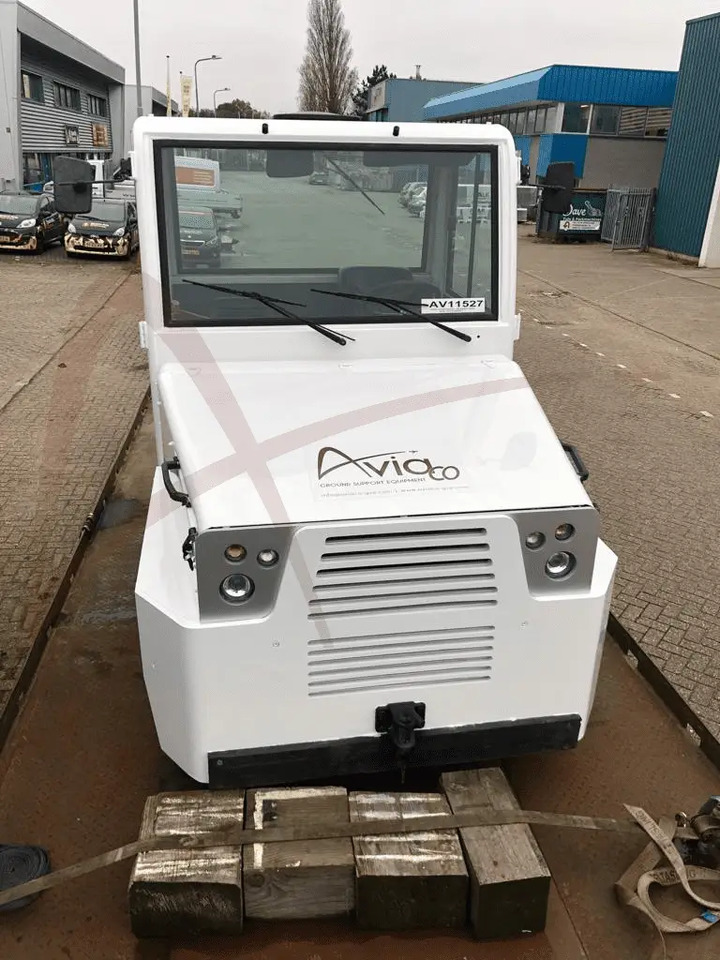 SCHOPF ZD4 - Baggage tractor: picture 2 SCHOPF ZD4 - Baggage tractor: picture 2