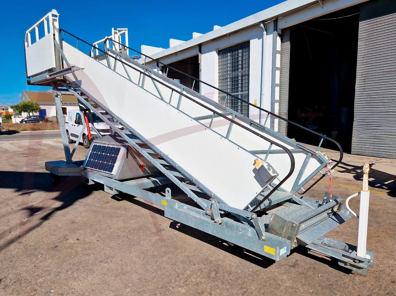 SPS PT-18_2 - Passenger stairs: picture 2 SPS PT-18_2 - Passenger stairs: picture 2