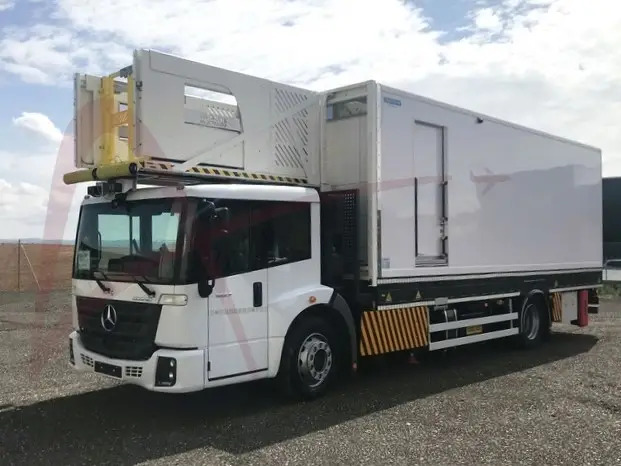 TECNOVE ECONIC 1827 - Airport catering truck: picture 2 TECNOVE ECONIC 1827 - Airport catering truck: picture 2
