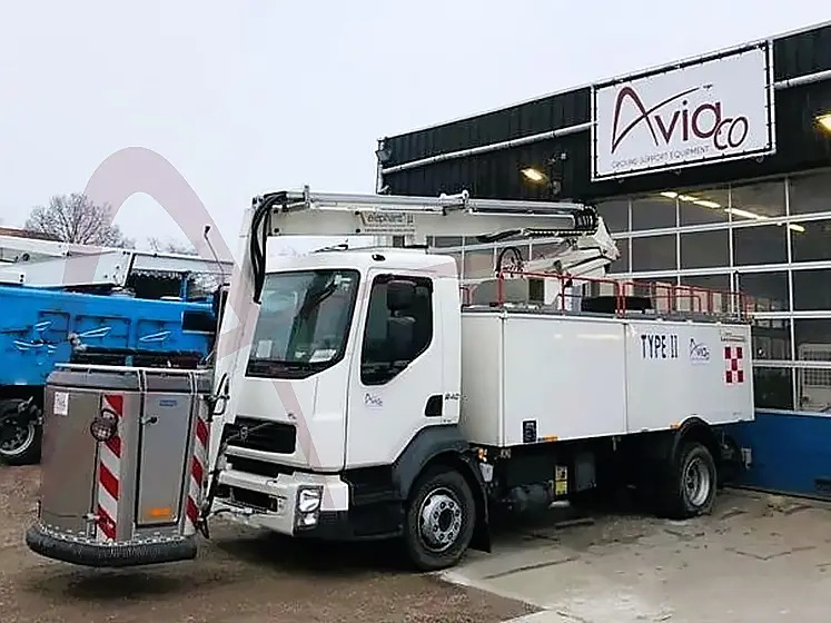 VESTERGAARD ELEPHANT MY - Aircraft deicer: picture 3 VESTERGAARD ELEPHANT MY - Aircraft deicer: picture 3