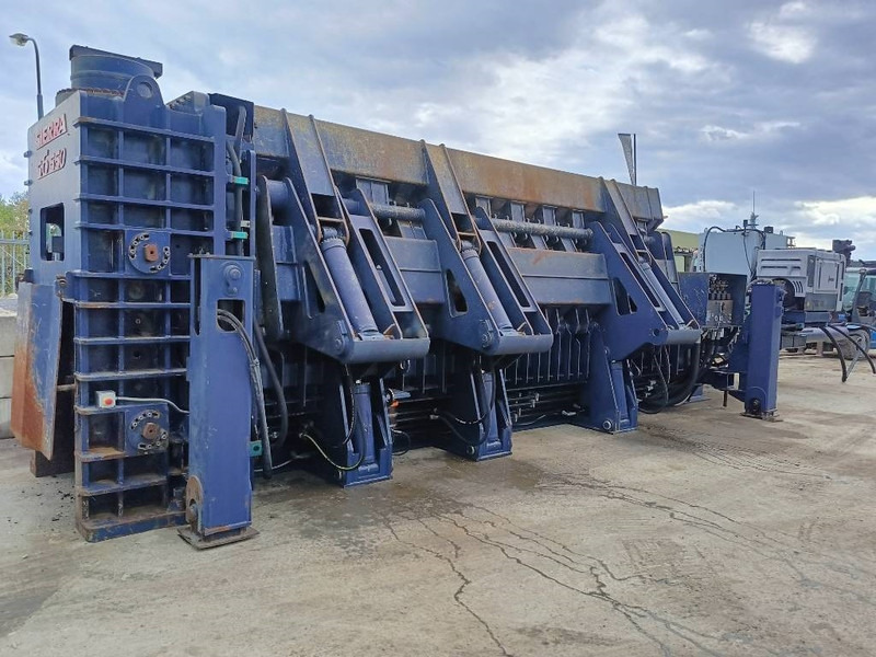 SIERRA S6-550 scrap shear baler Conquer 550 ton co - Agricultural machinery: picture 3 SIERRA S6-550 scrap shear baler Conquer 550 ton co - Agricultural machinery: picture 3