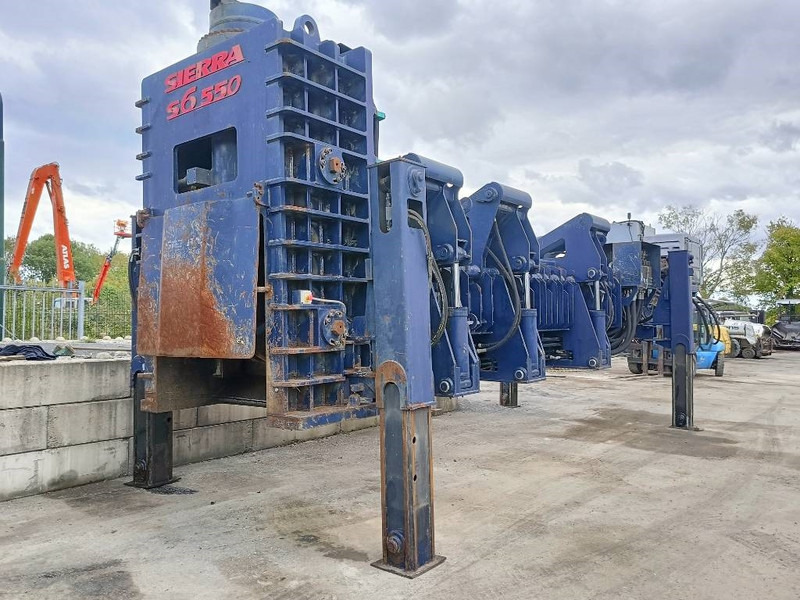 SIERRA S6-550 scrap shear baler Conquer 550 ton co - Agricultural machinery: picture 4 SIERRA S6-550 scrap shear baler Conquer 550 ton co - Agricultural machinery: picture 4