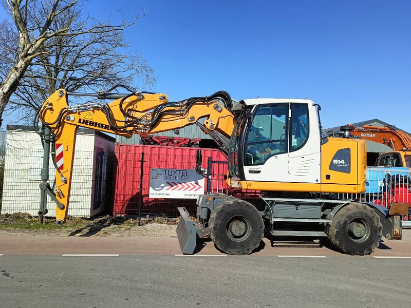 Liebherr A 914 compact mobiele graafmachine excavator 18Ton - Wheel excavator: picture 1 Liebherr A 914 compact mobiele graafmachine excavator 18Ton - Wheel excavator: picture 1