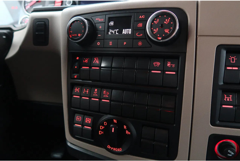 Leasing of MAN TGX TGX 33.640 6X4 /RETARDER/ HYDRAULIK/ ALCOA'S/ LED/ ETC! MAN TGX TGX 33.640 6X4 /RETARDER/ HYDRAULIK/ ALCOA'S/ LED/ ETC!: picture 6 Leasing of MAN TGX TGX 33.640 6X4 /RETARDER/ HYDRAULIK/ ALCOA'S/ LED/ ETC! MAN TGX TGX 33.640 6X4 /RETARDER/ HYDRAULIK/ ALCOA'S/ LED/ ETC!: picture 6