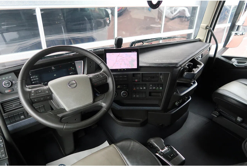 Volvo FH 540 FULL AIR/ RETARDER/ ALCOA/ 2X TANK/ LEDER - Tractor unit: picture 2 Volvo FH 540 FULL AIR/ RETARDER/ ALCOA/ 2X TANK/ LEDER - Tractor unit: picture 2
